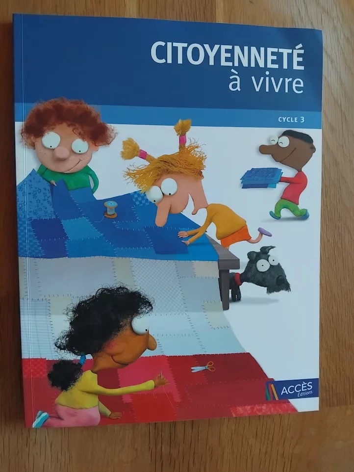 Citoyenneté à vivre, guide pédagogique avec DVD et 36 journaux pour l'élève, édition Accès